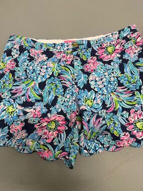 Lilly Pulitzer Scalloped Floral Printed Shorts Size 16 Pink Blue Green Pockets